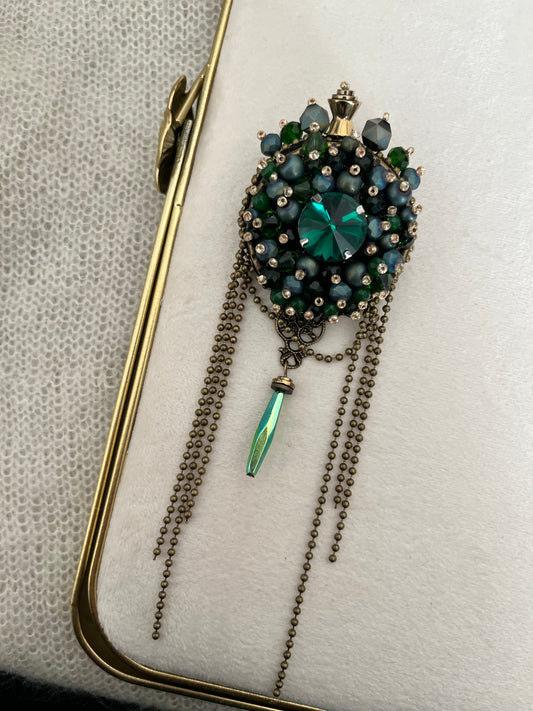 Sagė BOHEMA | žalios spalvos autorinis rankų darbo papuošalas Nr.1